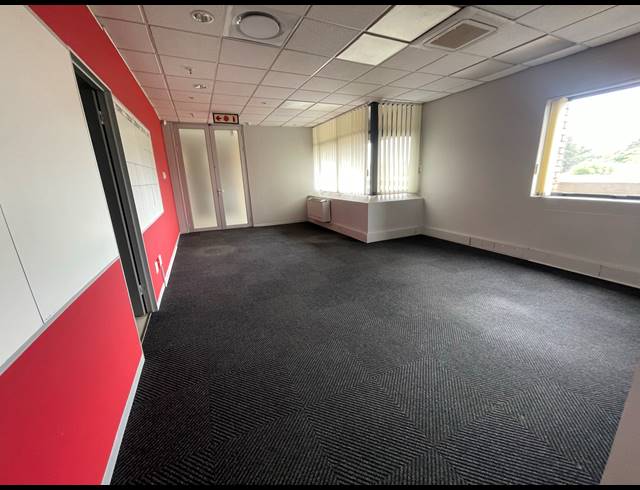 542M² OFFICE TO LET IN PARKTOWN